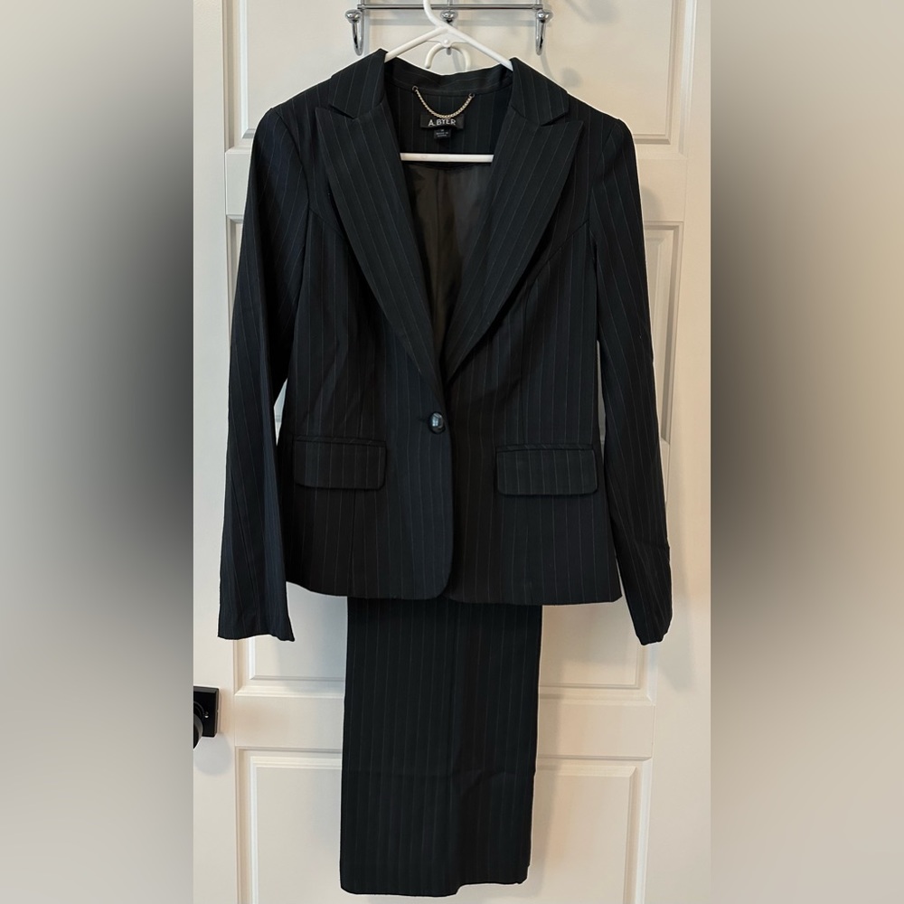 Women’s Suit